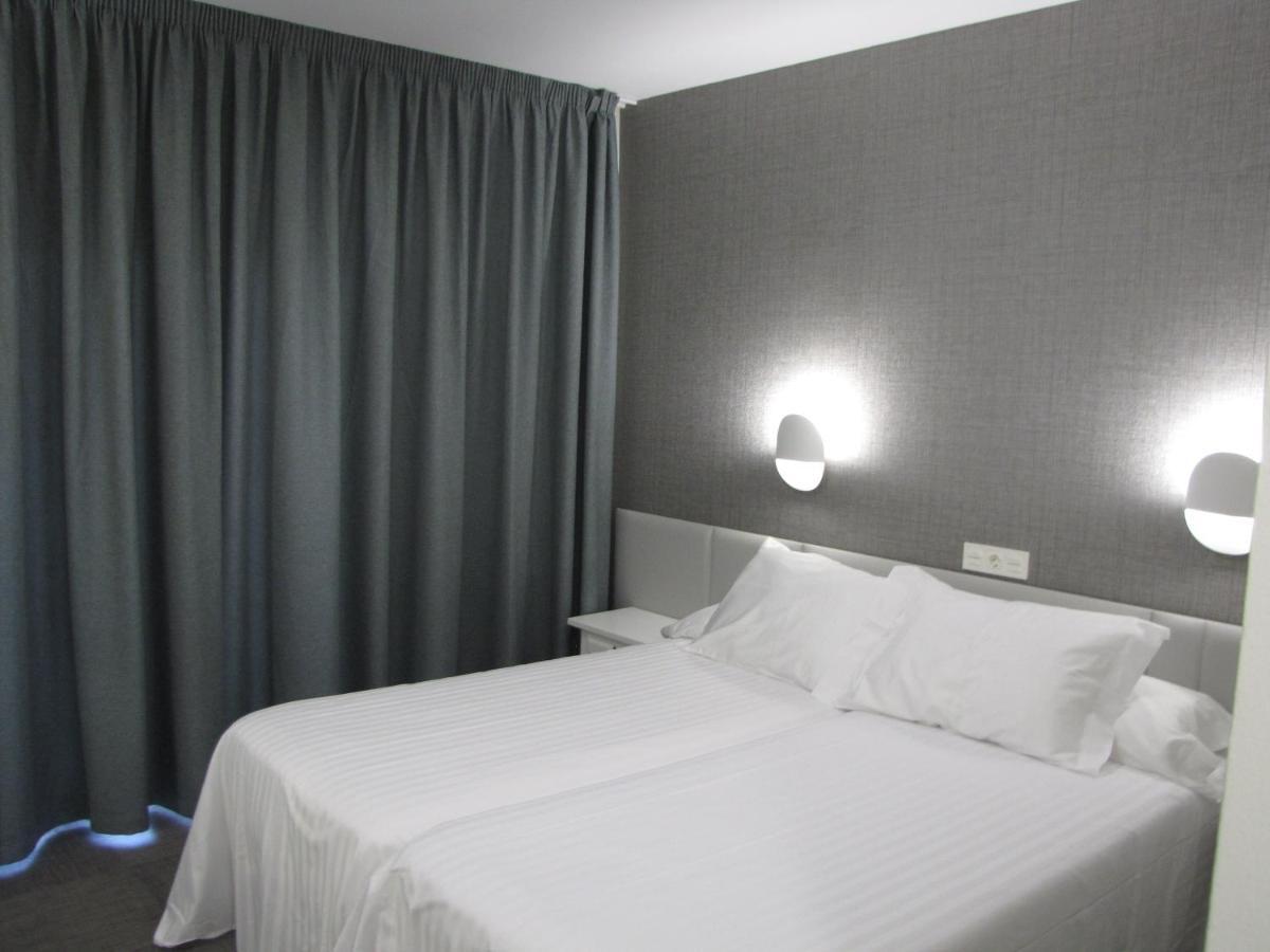 Hotel Ton Sanxenxo Bagian luar foto