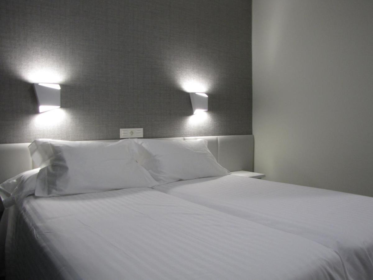 Hotel Ton Sanxenxo Bagian luar foto