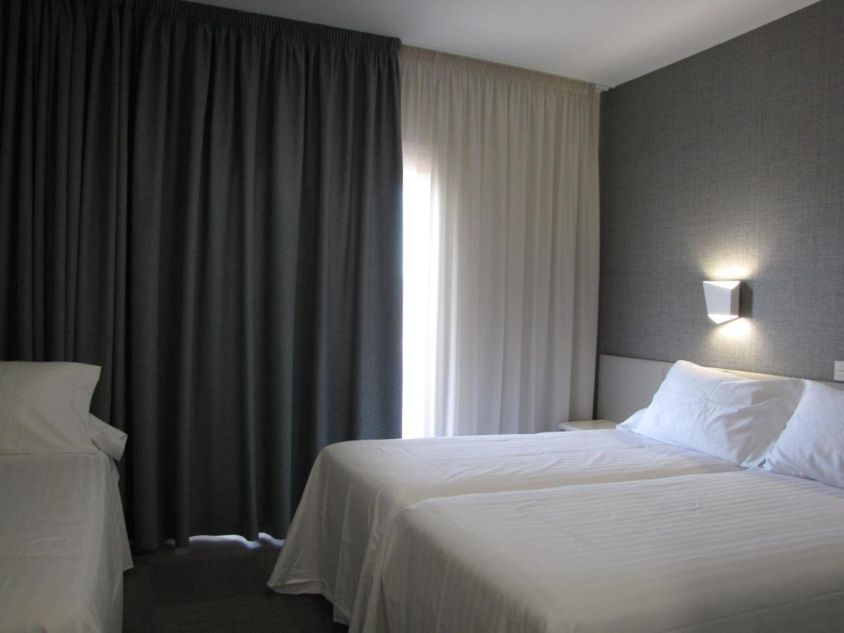Hotel Ton Sanxenxo Bagian luar foto