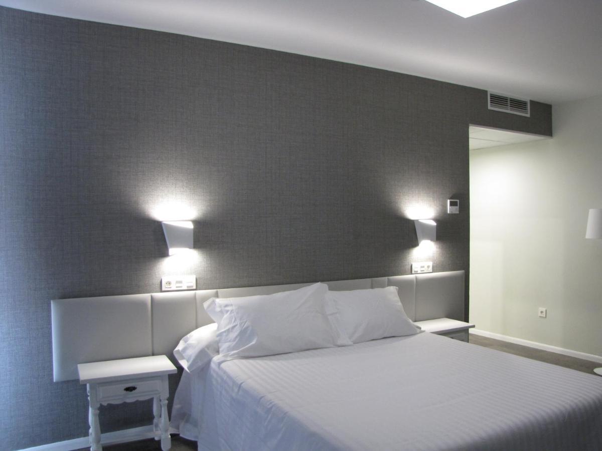 Hotel Ton Sanxenxo Bagian luar foto