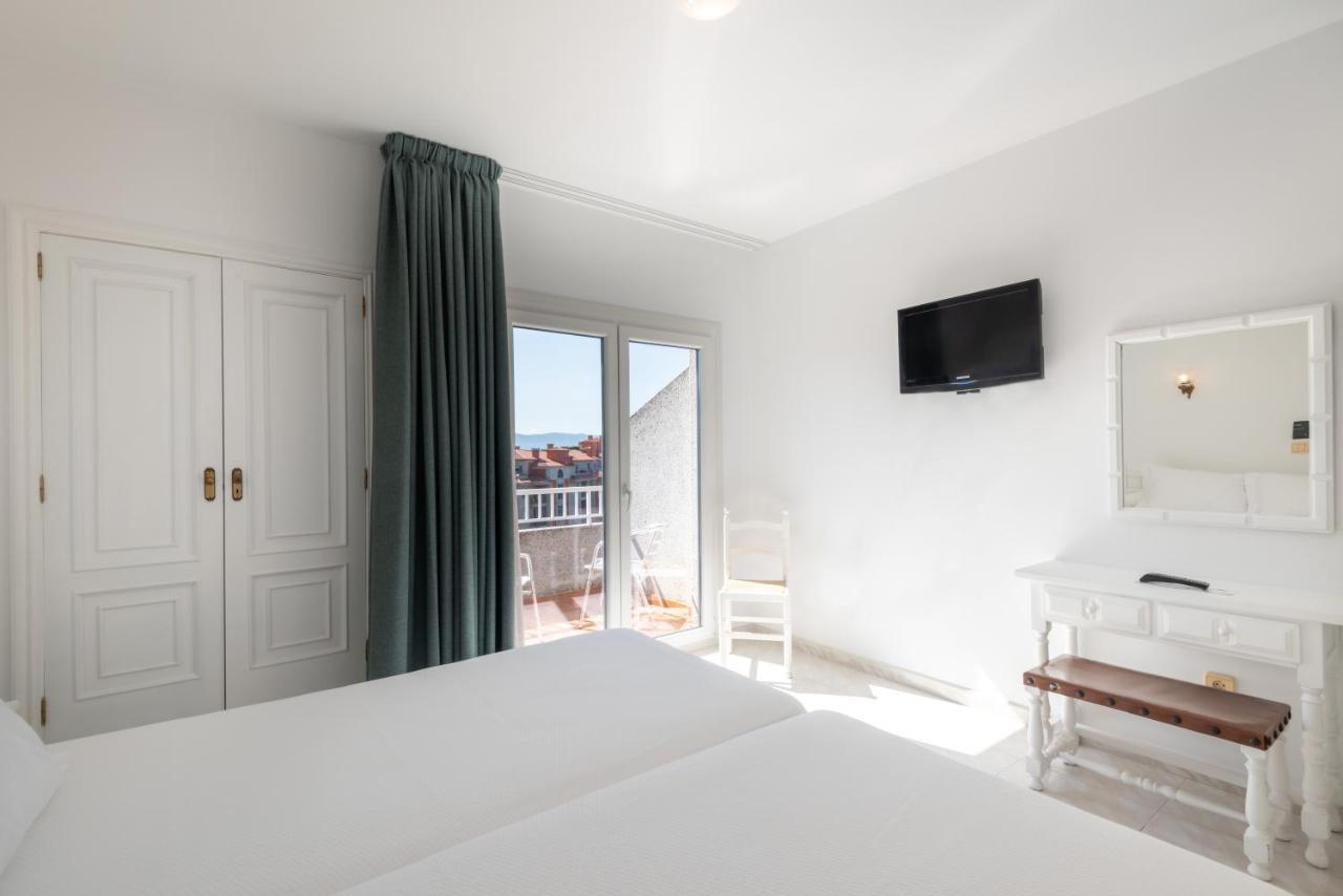 Hotel Ton Sanxenxo Bagian luar foto