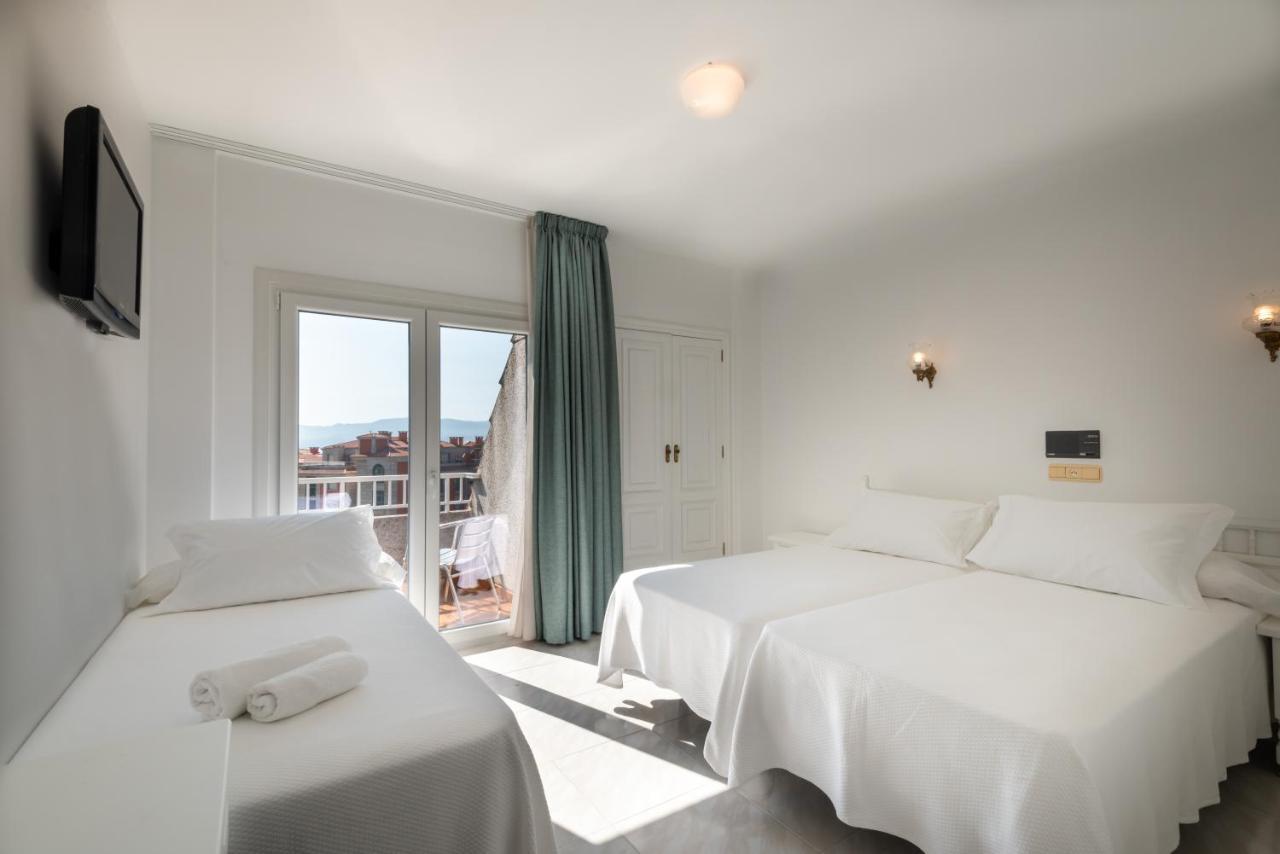 Hotel Ton Sanxenxo Bagian luar foto