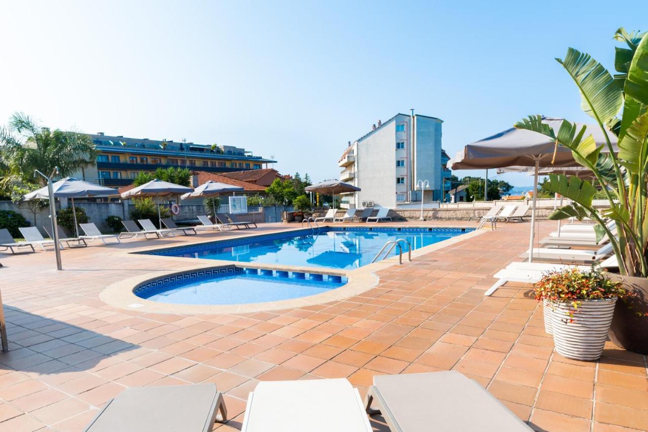 Hotel Ton Sanxenxo Bagian luar foto
