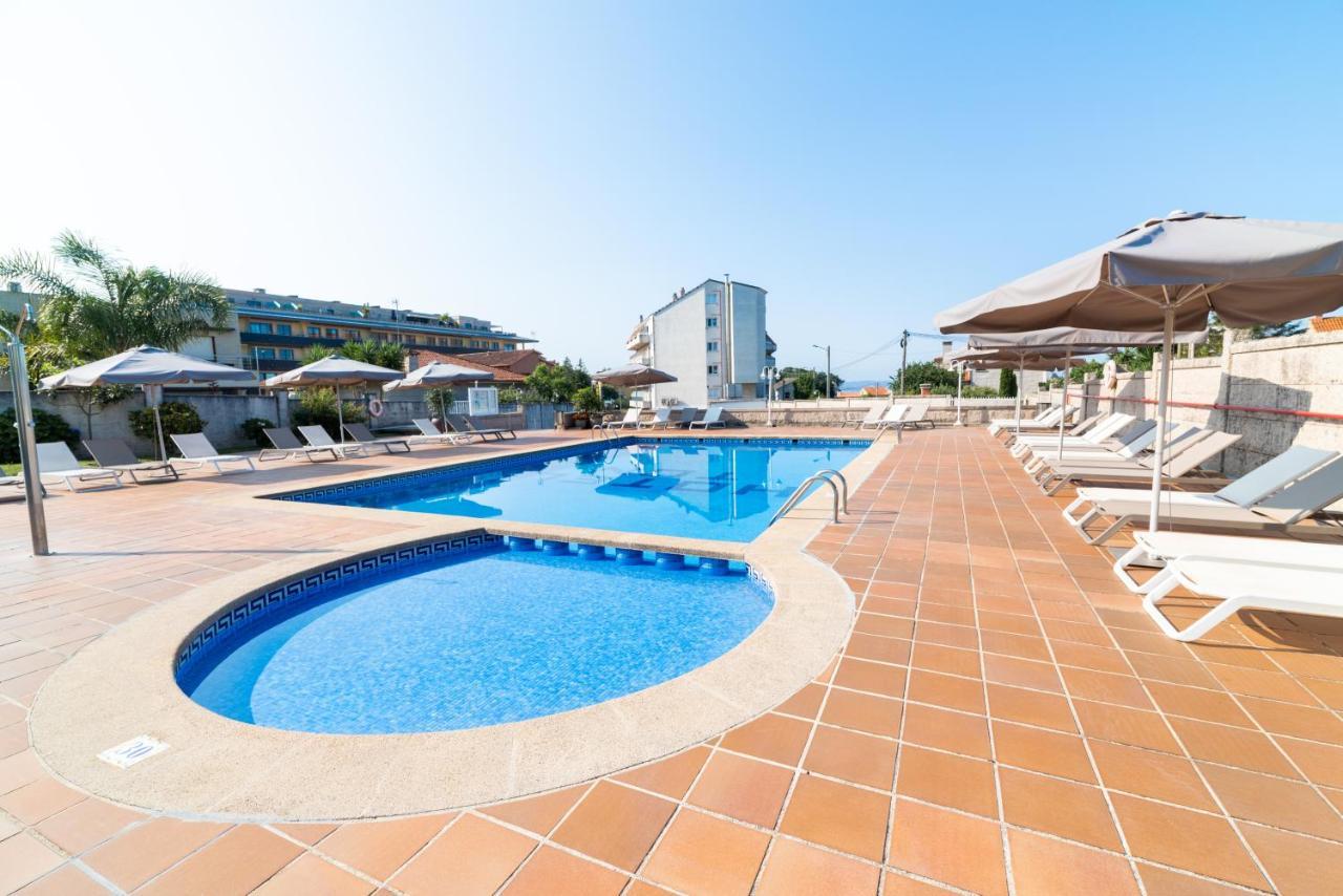 Hotel Ton Sanxenxo Bagian luar foto