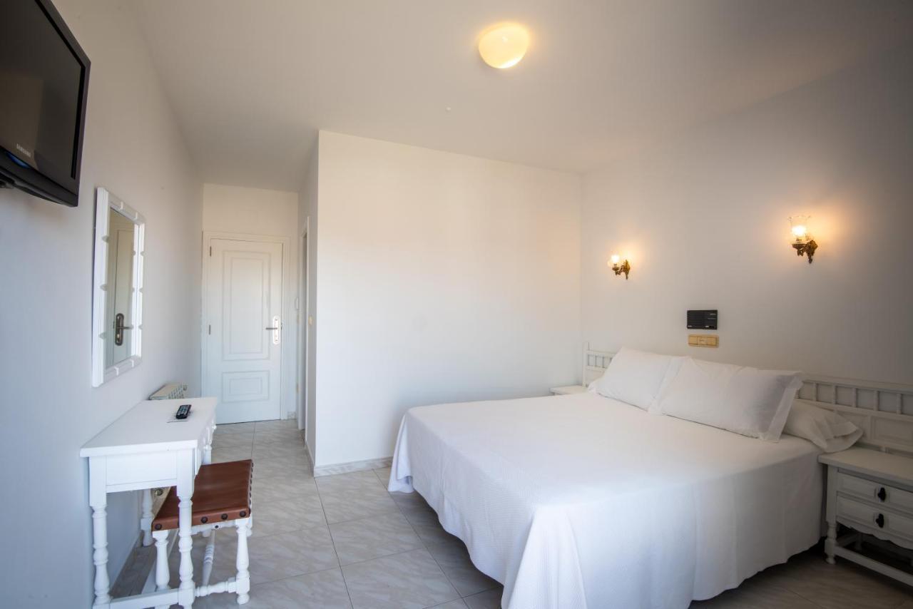 Hotel Ton Sanxenxo Bagian luar foto