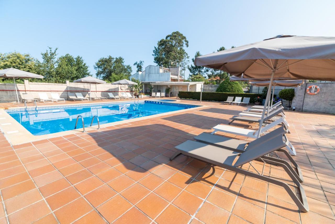 Hotel Ton Sanxenxo Bagian luar foto