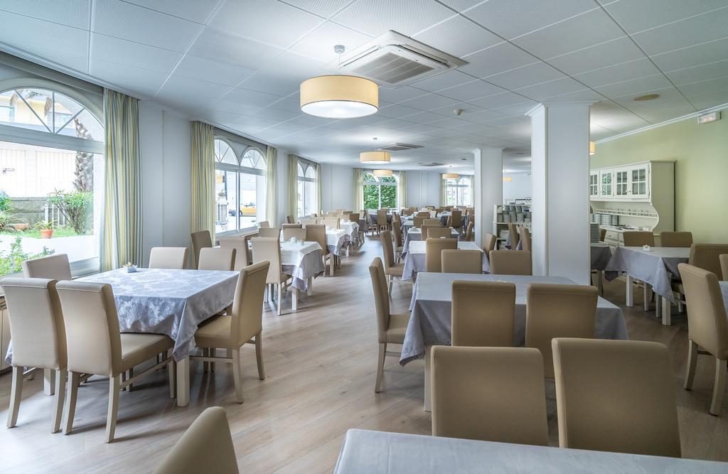 Hotel Ton Sanxenxo Bagian luar foto