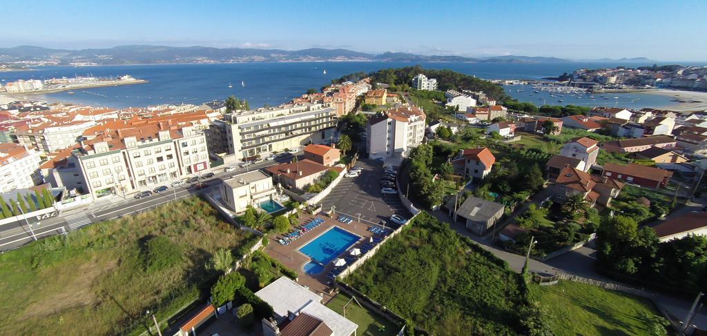 Hotel Ton Sanxenxo Bagian luar foto